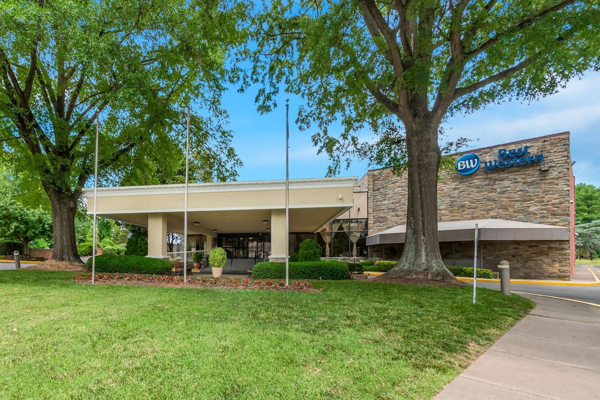 Best Western Fairfax City Buitenkant foto